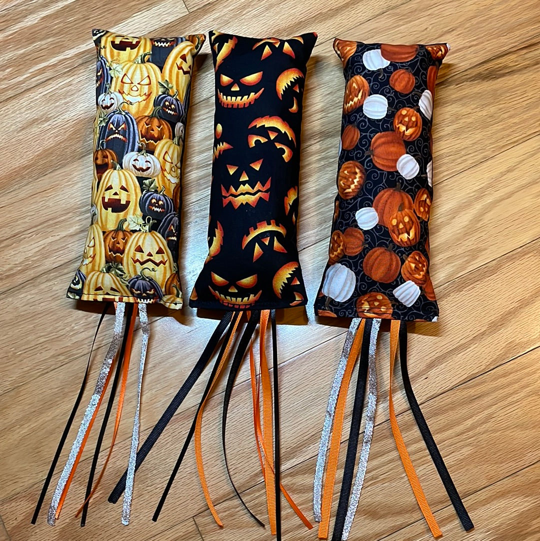 Jack-o-lantern cat kicker catnip crinkle toy set of 3