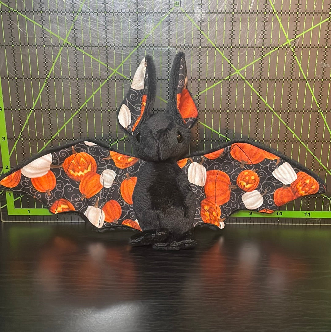 Pumpkin bat - small - Ready to ship