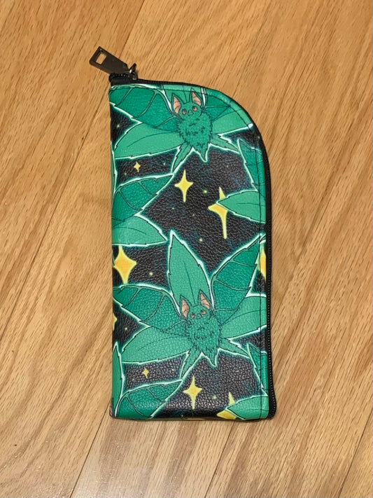 Bat plant soft glasses case