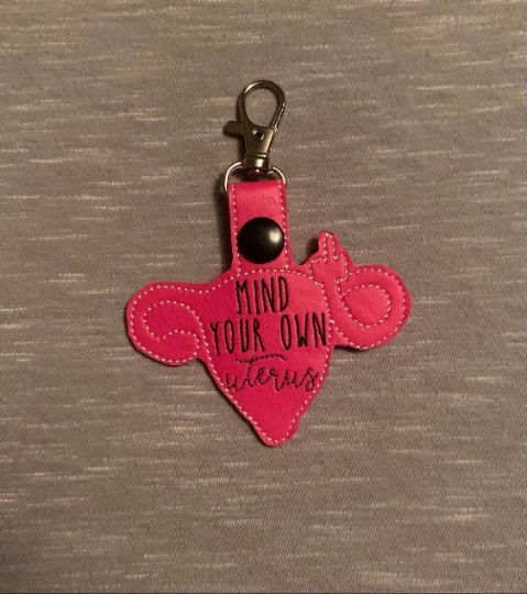 MYO uterus keychain